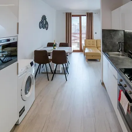 & Sun B9 Liptovský Mikuláš